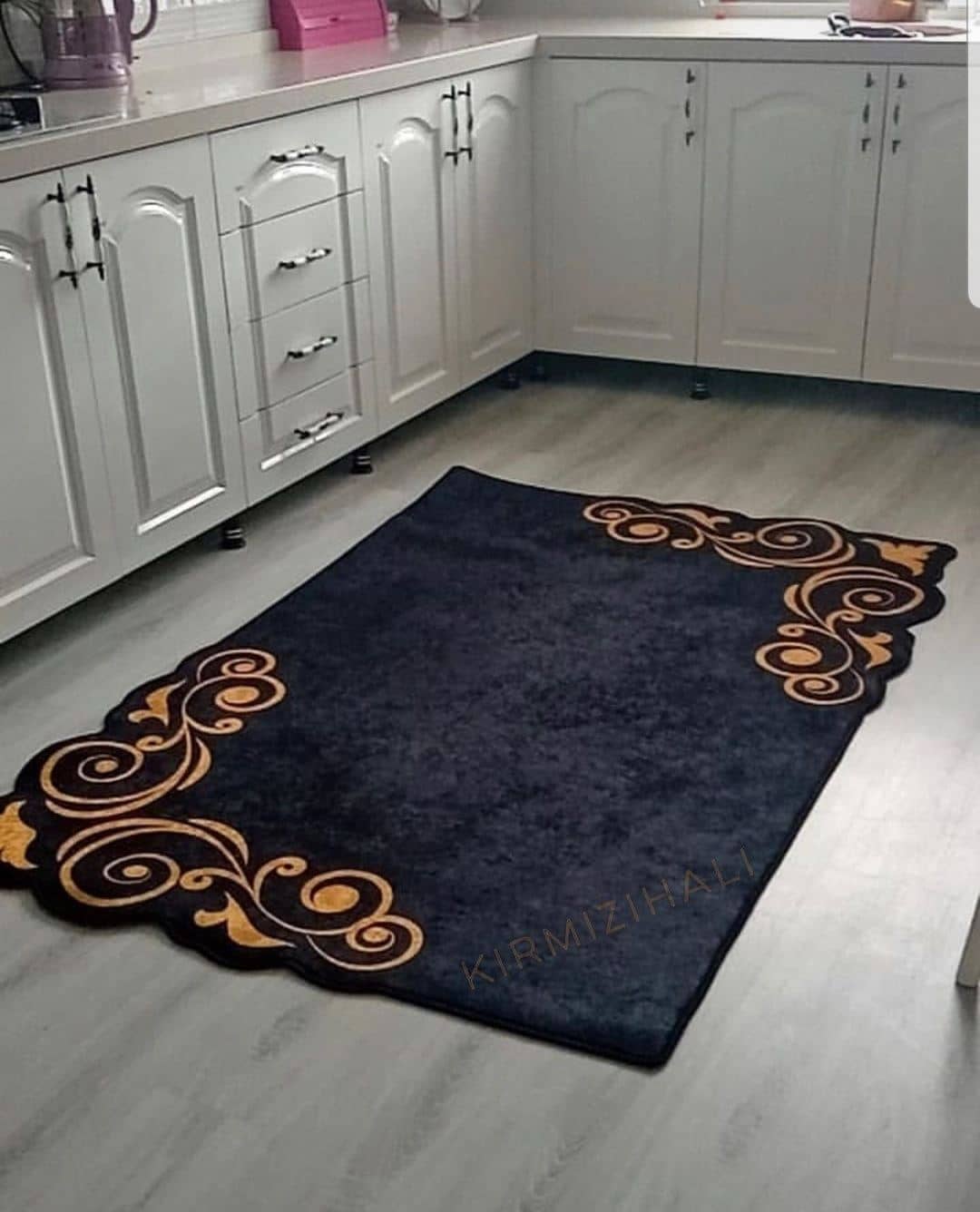 Dekhera Lazer Kesim Siyah Halı Gold Desen L9031 Modeli Uygun Fiyata Dekhera'da