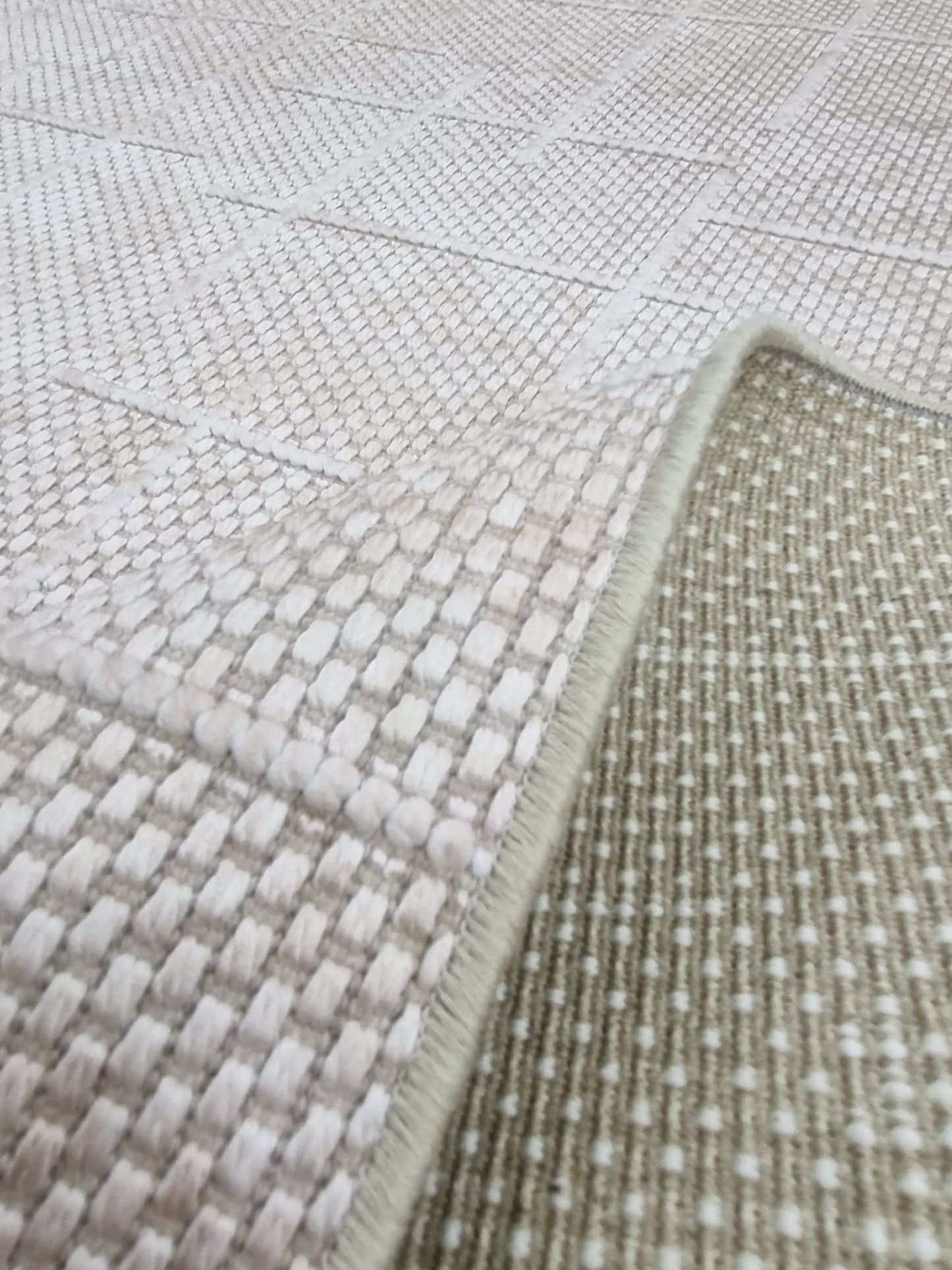 Dekhera Halı Olivia 6566B Bej Kaymaz Tabanlı Modern Kilim