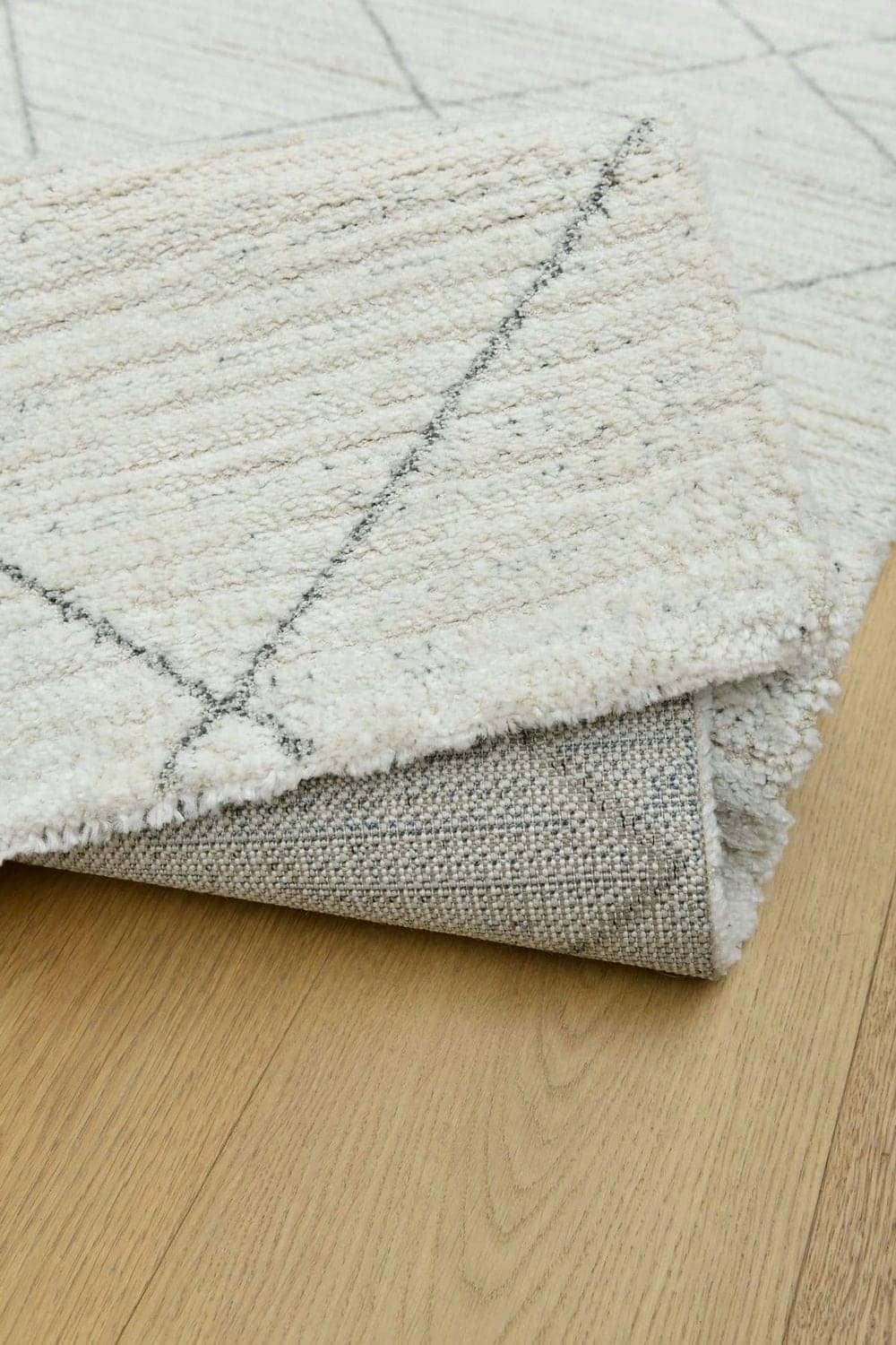 Kare Desenli Beyaz Puf Halı SD01-3 Modeli Uygun Fiyata Dekhera'da