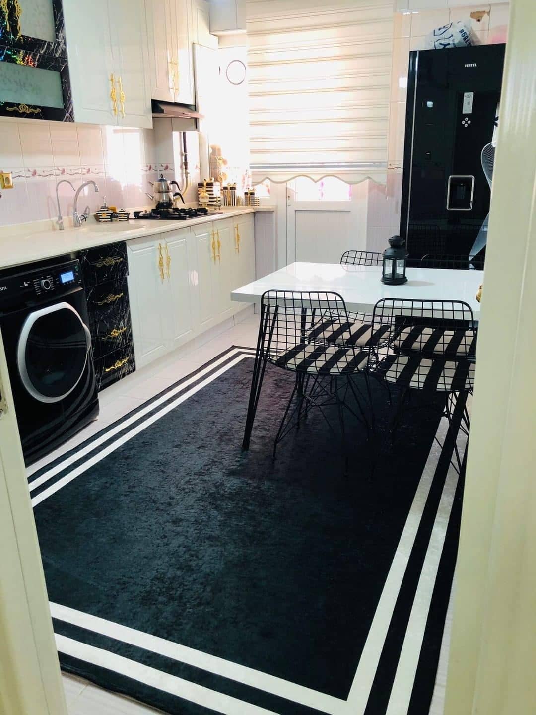 Siyah Beyaz Düz Halı Dekhera T1004 1 Modeli Uygun Fiyata Dekhera'da