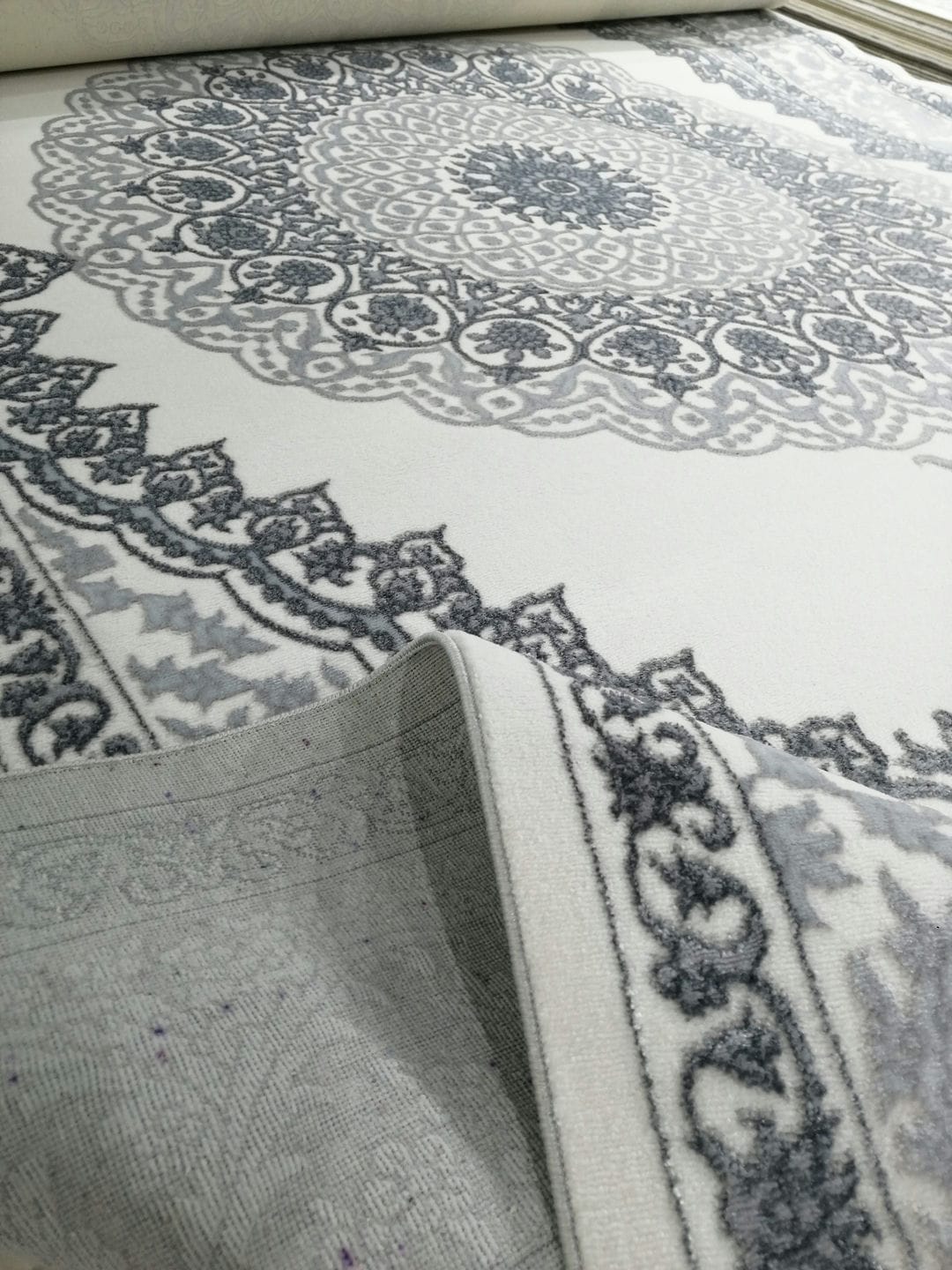 Dekhera Eser Parlak Dokuma Hali 1393 Gri-4 Salon Mutfak Koridor Yatak Odası Kesme Yolluk
