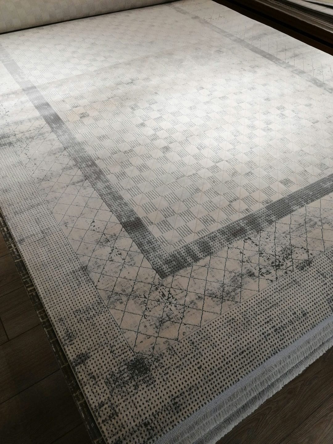 Dekhera Mistero Modern Viskon Hali 15737 Gri-2 Salon Mutfak Koridor Yatak Odası Kesme Yolluk