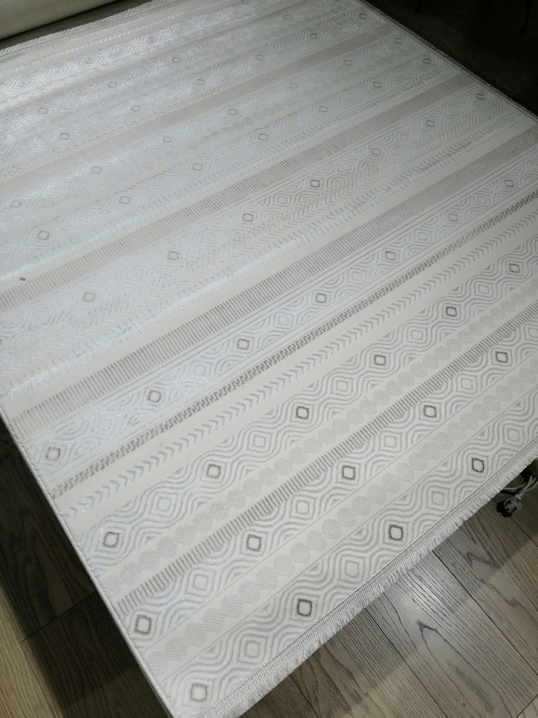 Dekhera Sahika Parlak Tuseli Makine Halisi Al9515 Vizon-2 Salon Mutfak Koridor Yatak Odası Kesme Yolluk